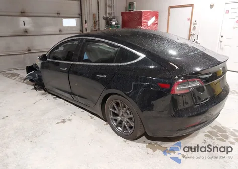 2018 Tesla Model 3 Long Range/Mid Range from USA, damaged, VIN 5YJ3E1EA7JF123271